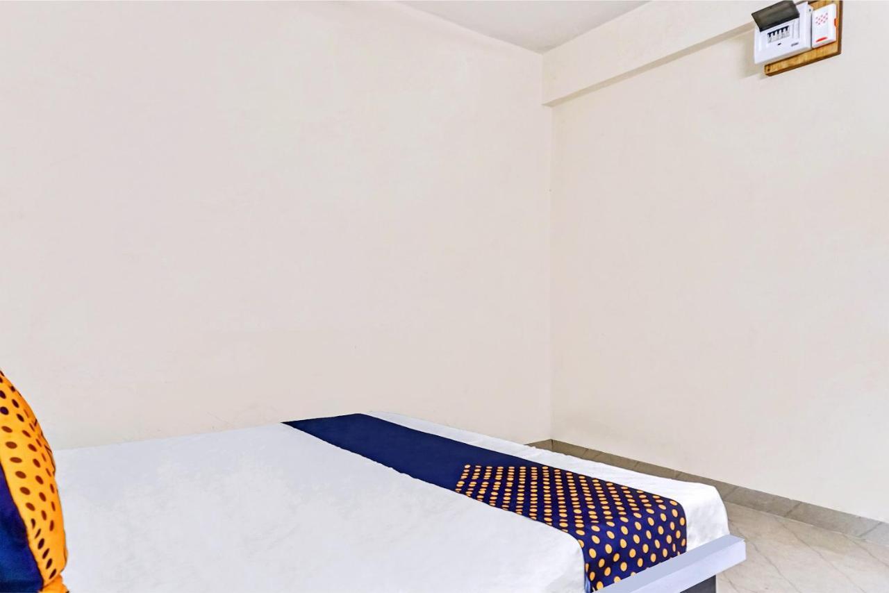 Spot On 81689 New Saiba Lodging Pune Exterior foto